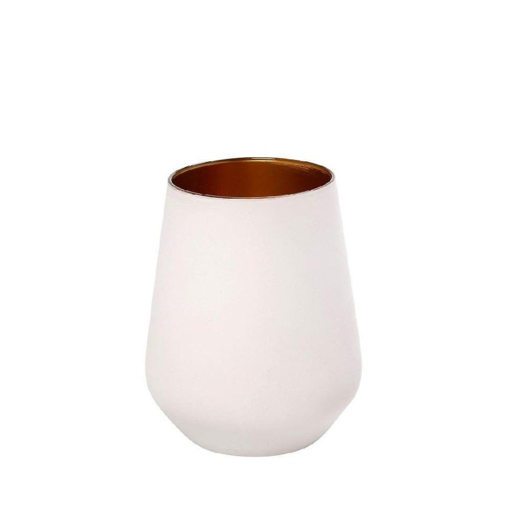 Ένα μεγάλο ποτήρι γενικής χρήσης σε λευκό ματ χρώμα στο εξωτερικό του και χρυσό στο εσωτερικό του