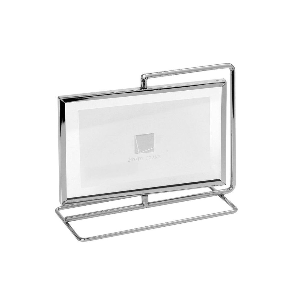 Μία μεταλλική ασημί κορνίζα διπλής όψης οριζόντια