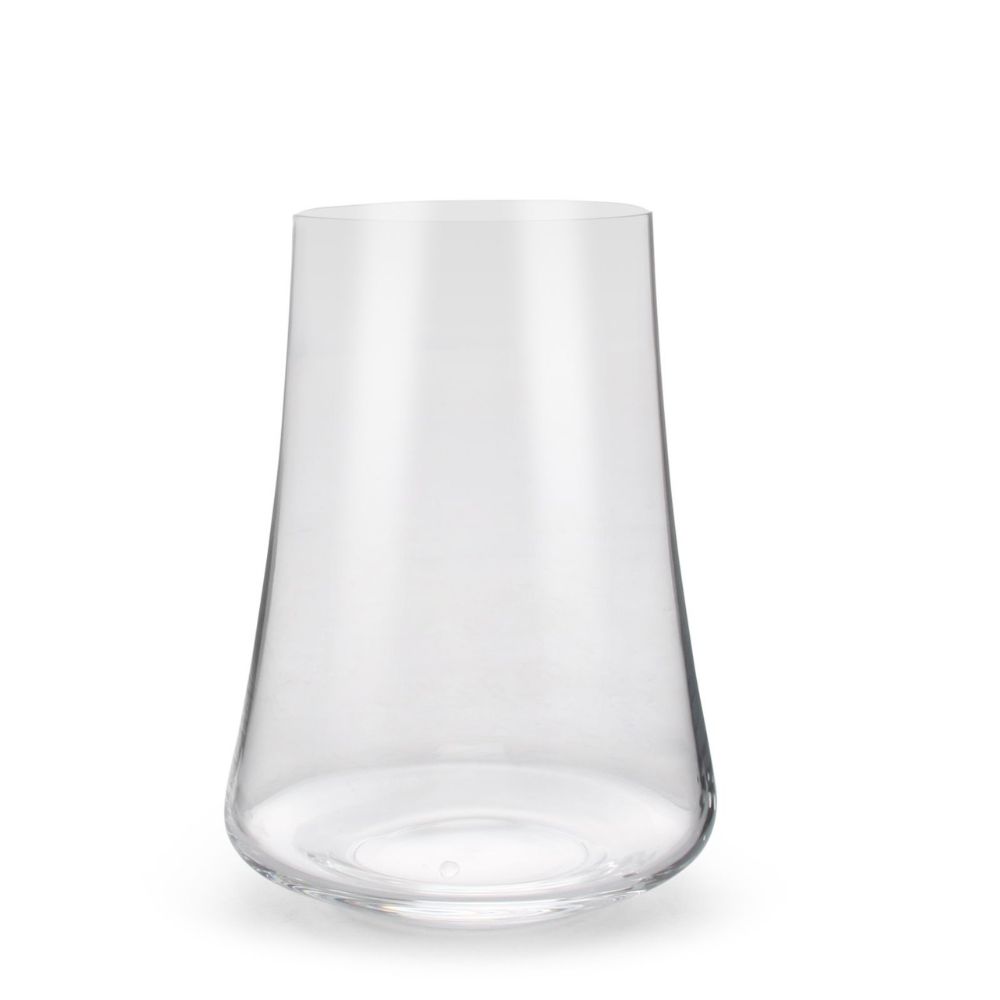 Ποτήρι νερού που στενεύει το σώμα του ποτηριού προς τα πάνω